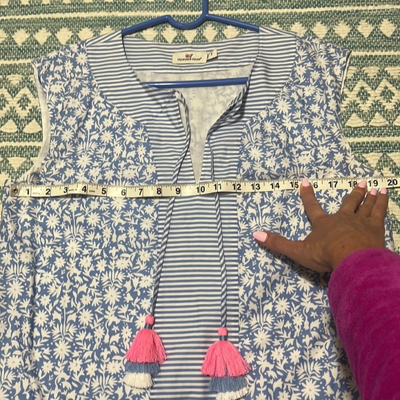 Vineyard Vines dress - Picture 7 of 9